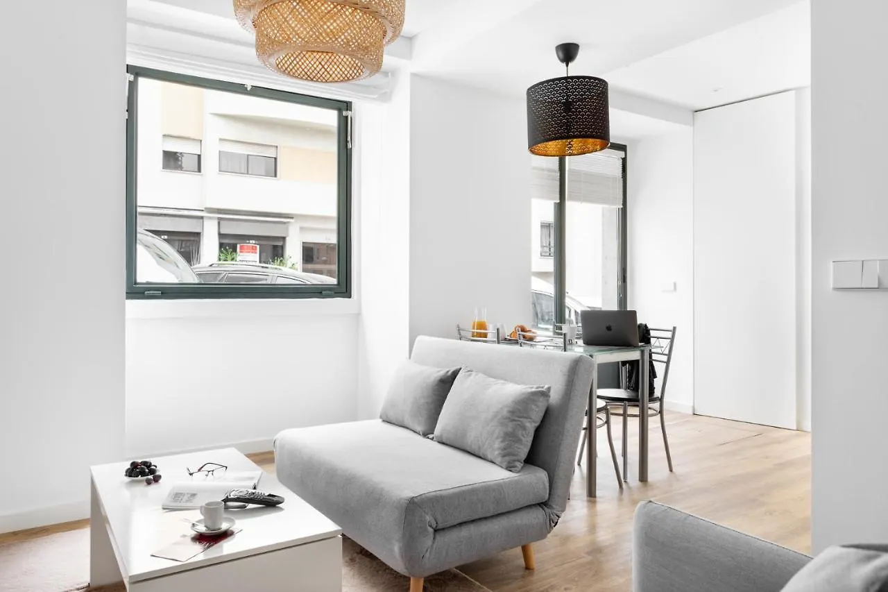 Apartment Altido Modern Central Self-Check In Studio In Estrela Lisbon