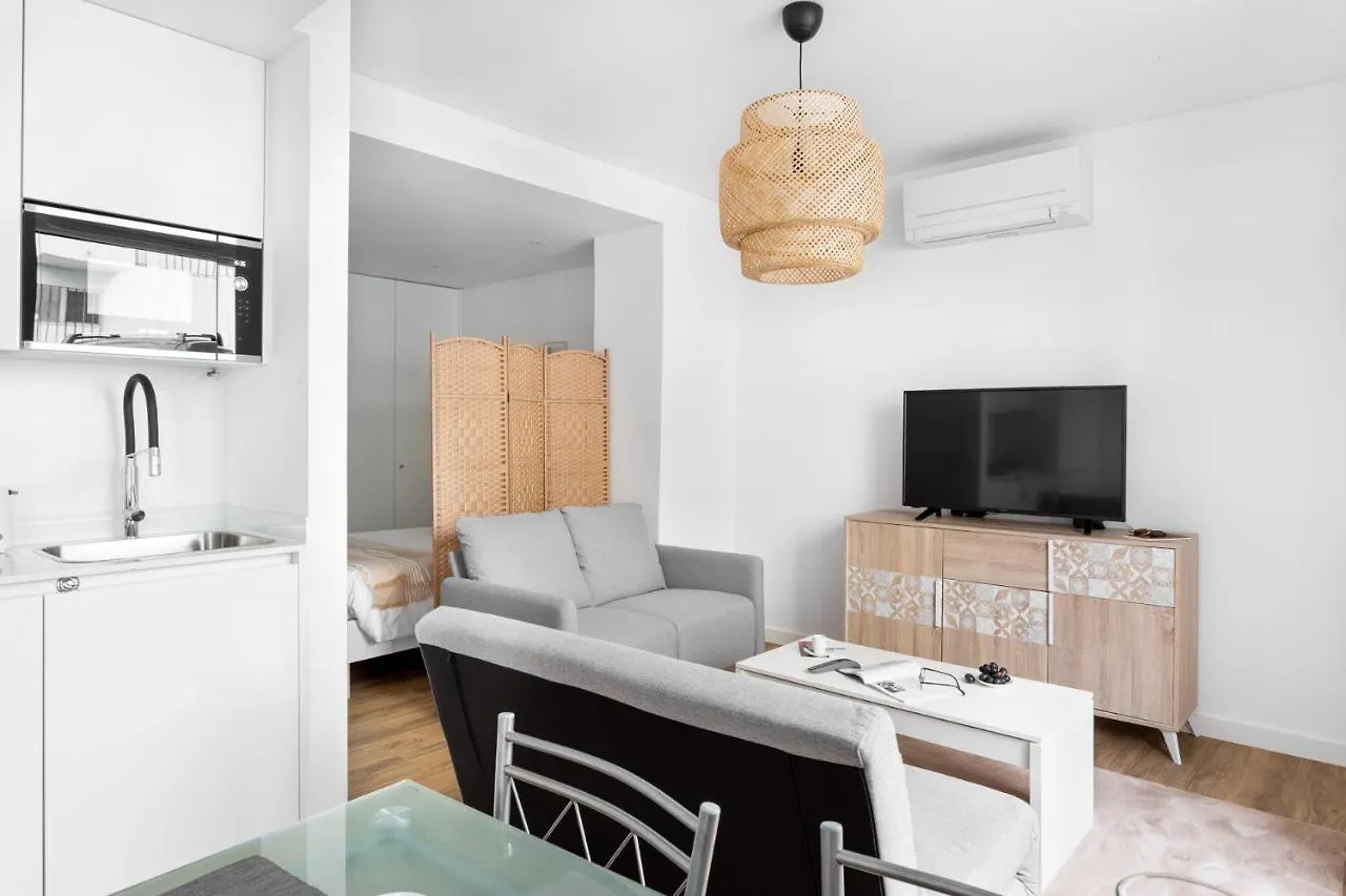 Apartment Altido Modern Central Self-Check In Studio In Estrela Lisbon